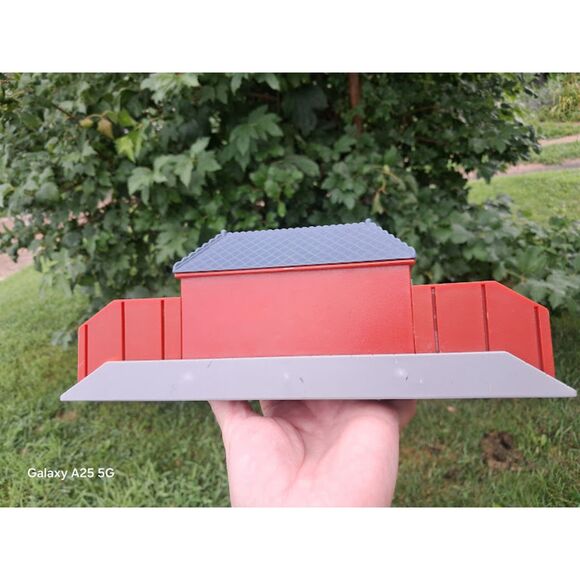 TOMY Thomas & Friends Trackmaster LOWER TIDMOUTH Train Station 2009 - Picture 8 of 14